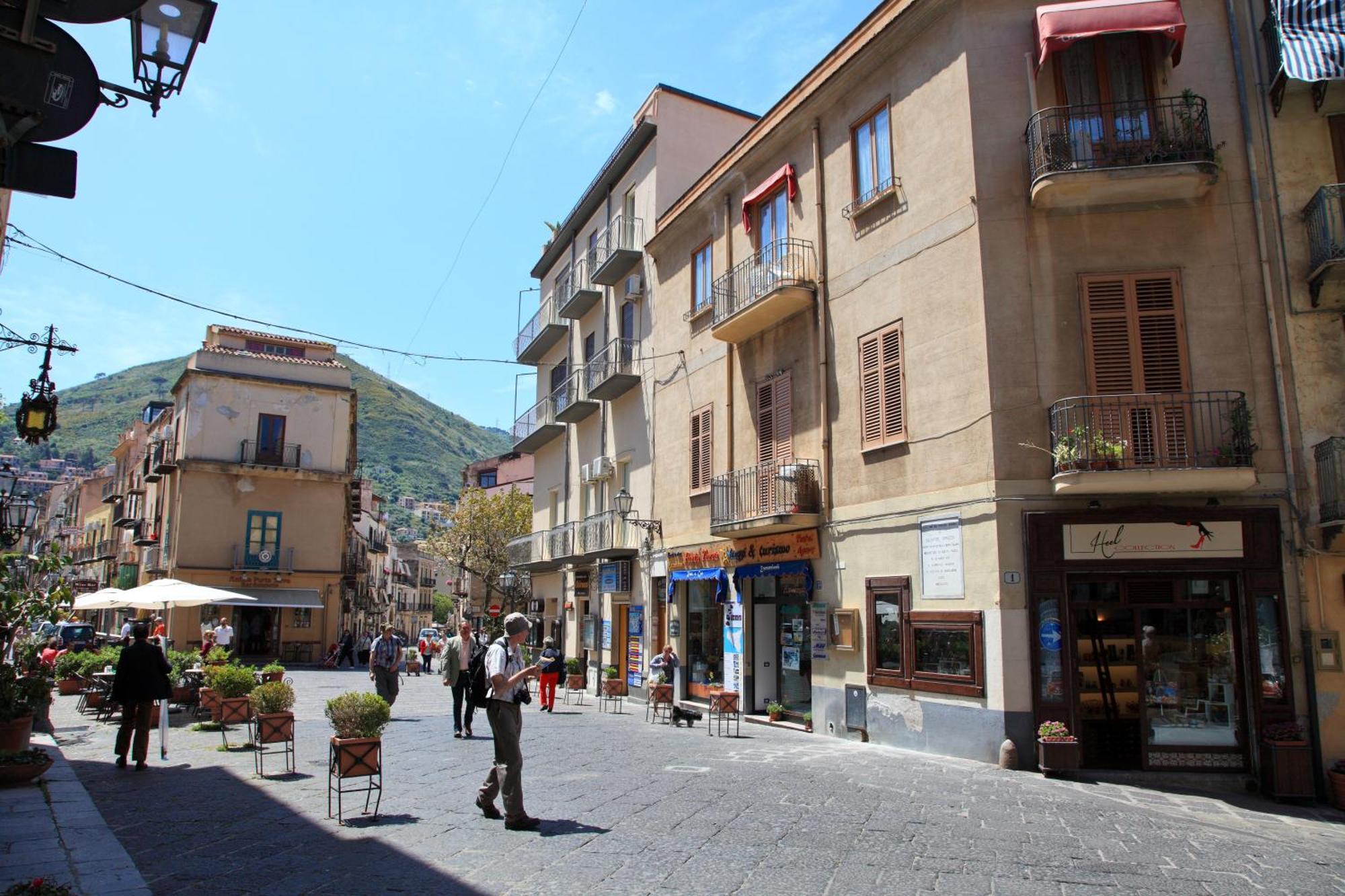 Garibaldi B&B Cefalù Kültér fotó