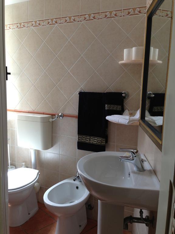 Garibaldi B&B Cefalù Szoba fotó